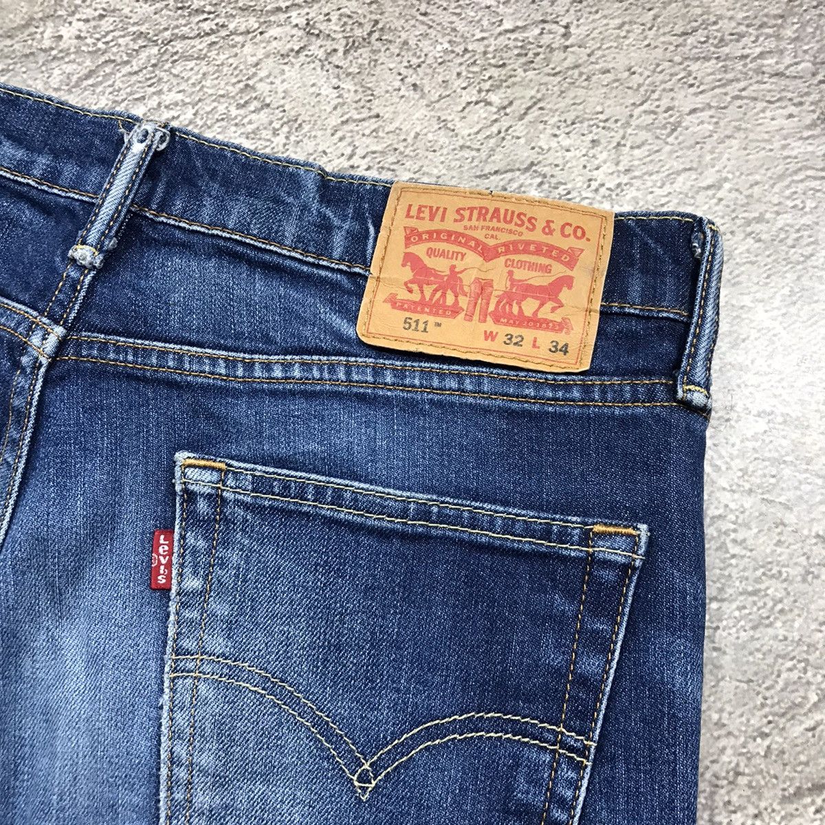 Vintage Vintage 90s Levis Distressed Baggy Jeans Grunge Thrashed 32 Size US 32 / EU 48 - 6 Thumbnail