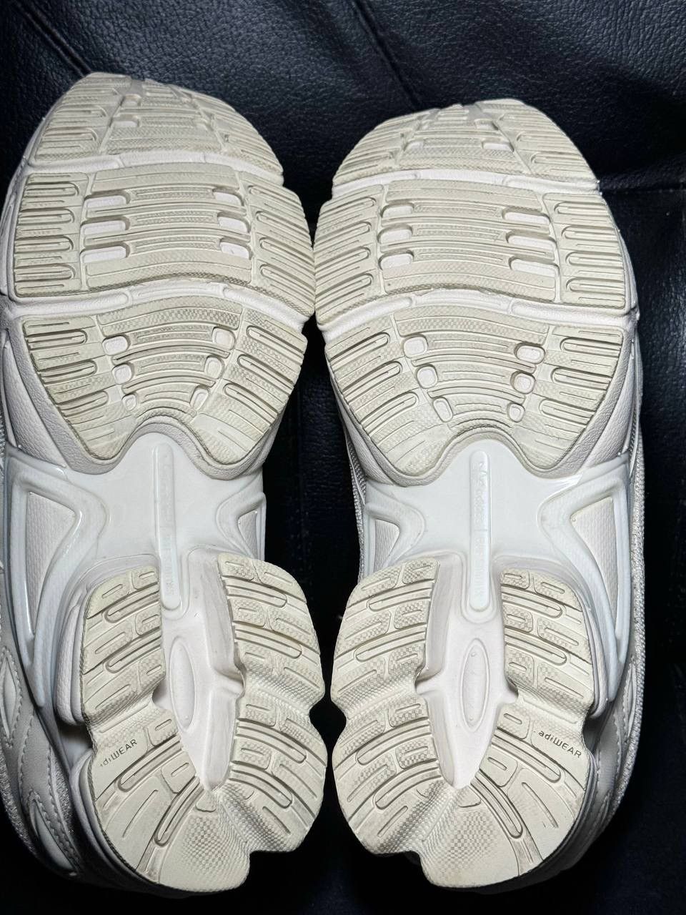 Adidas × Raf Simons adidas raf simons ozweego Size US 5.5 / EU 38 - 8 Thumbnail