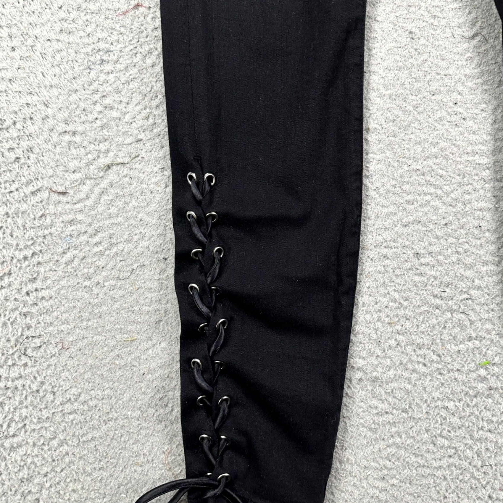 Good American Good American Jeans Skinny Women 2 26 Black Button Fly Stretch Slim Fit Pockets Denim 29 Inseam 27 Waist Womens Jeans Size 26" / US 2 / IT 38 - 6 Thumbnail