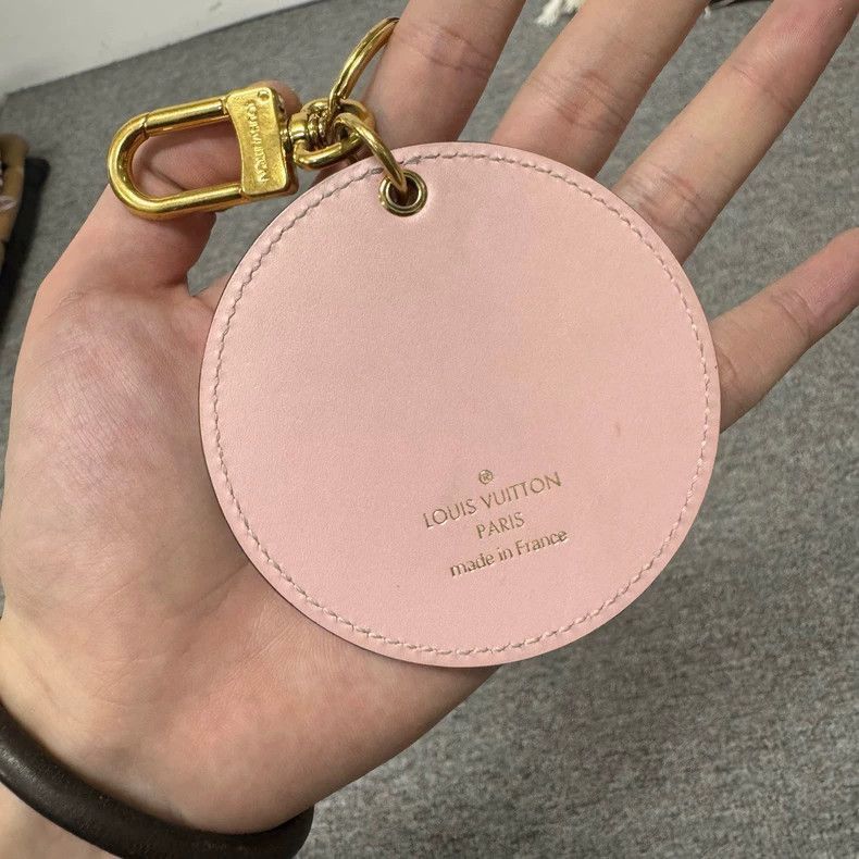 Louis Vuitton louis vuitton valentine's day keychain-2507 Size ONE SIZE - 3 Thumbnail