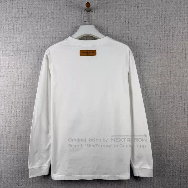 Louis Vuitton Louis Vuitton Embossed logo crew neck long sleeves Size US XL / EU 56 / 4 - 3 Thumbnail