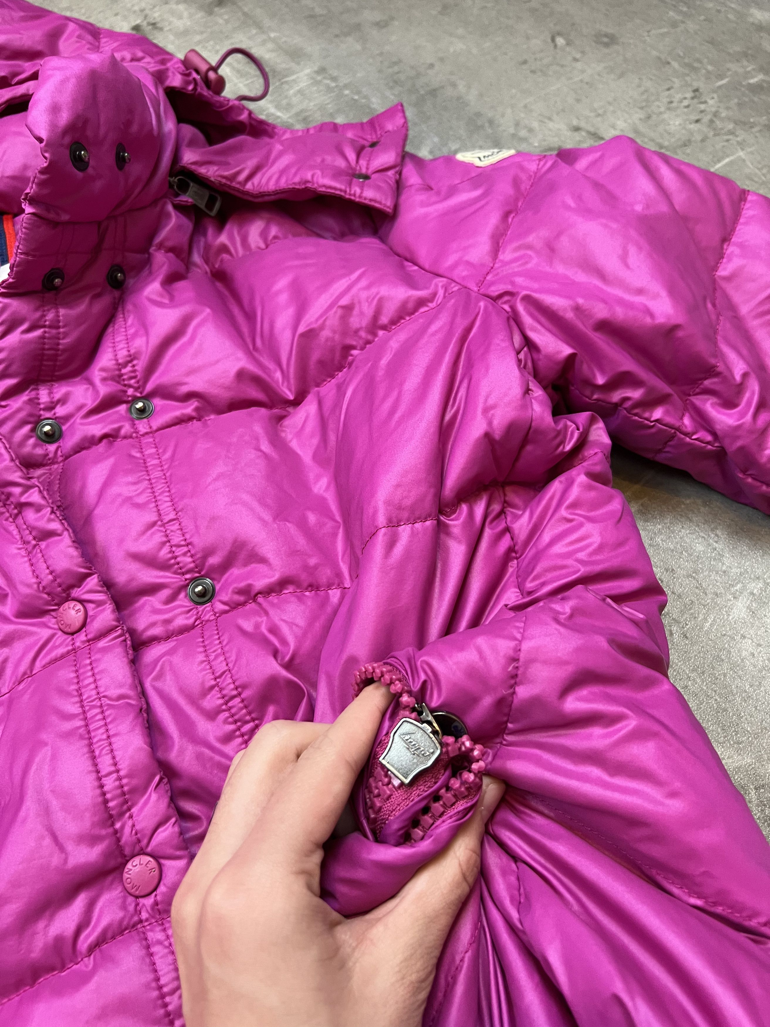 Moncler Moncler down jacket size (2) M-L legit Size M / US 6-8 / IT 42-44 - 10 Thumbnail