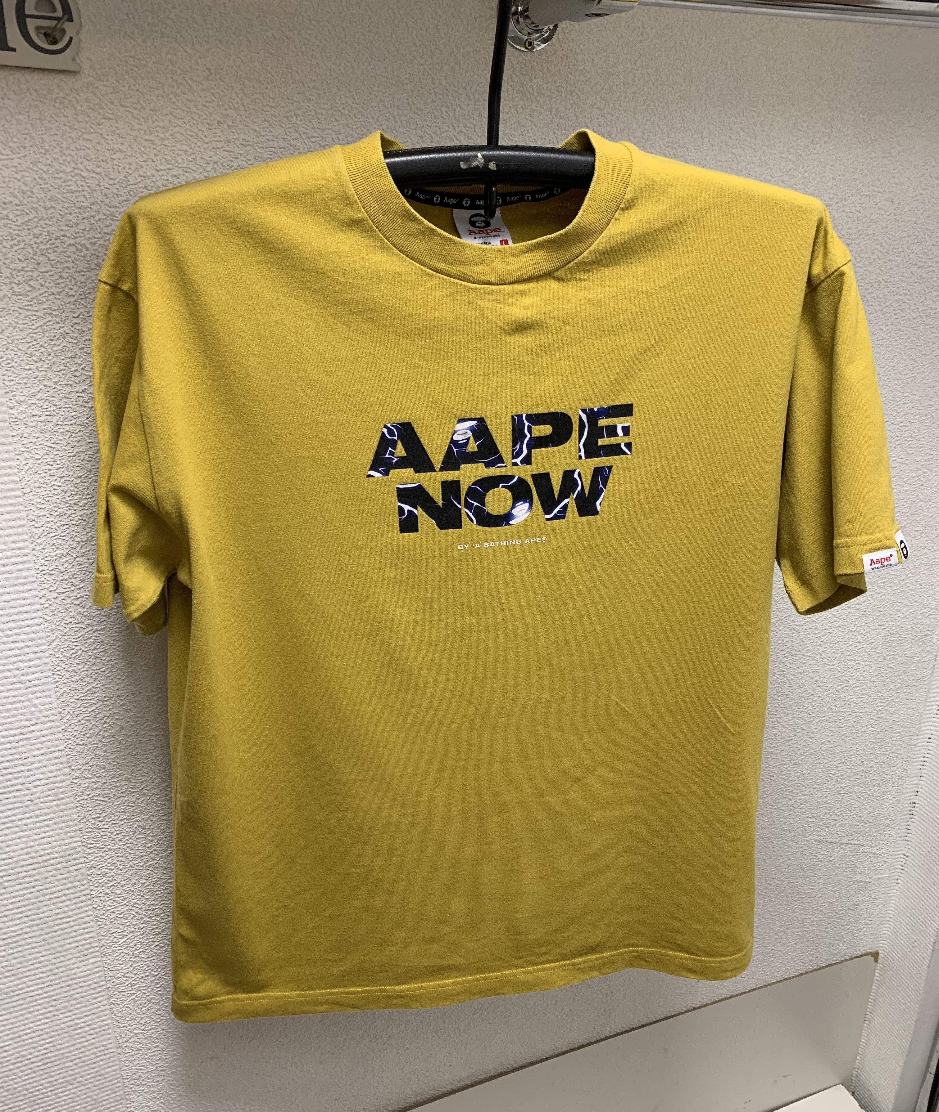 Aape Aape Now Tee yellow t-shirt Size US L / EU 52-54 / 3 - 1 Thumbnail