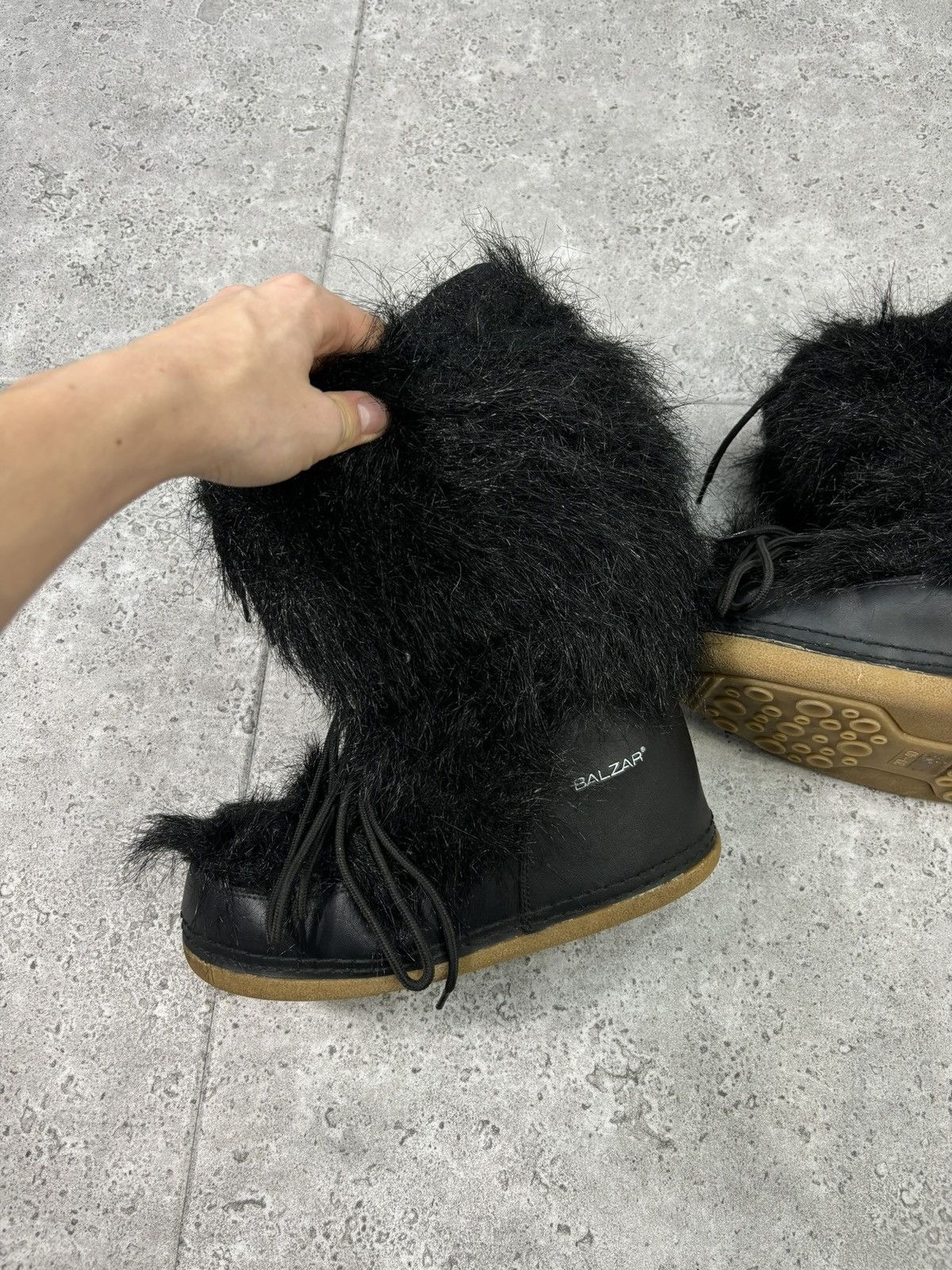 Japanese Brand × Vintage Crazy Japan Mohair Yeti Snow Moon Boots Winter Y2K 2000s Size US 7.5 / IT 37.5 - 5 Thumbnail
