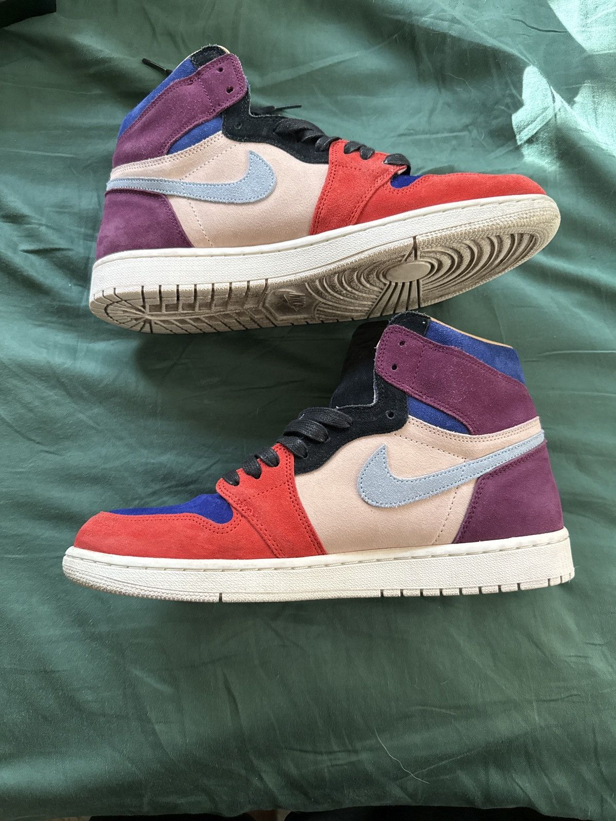 Nike WMNS Air Jordan 1 High Og NRG Size US 10 / EU 43 - 2 Thumbnail