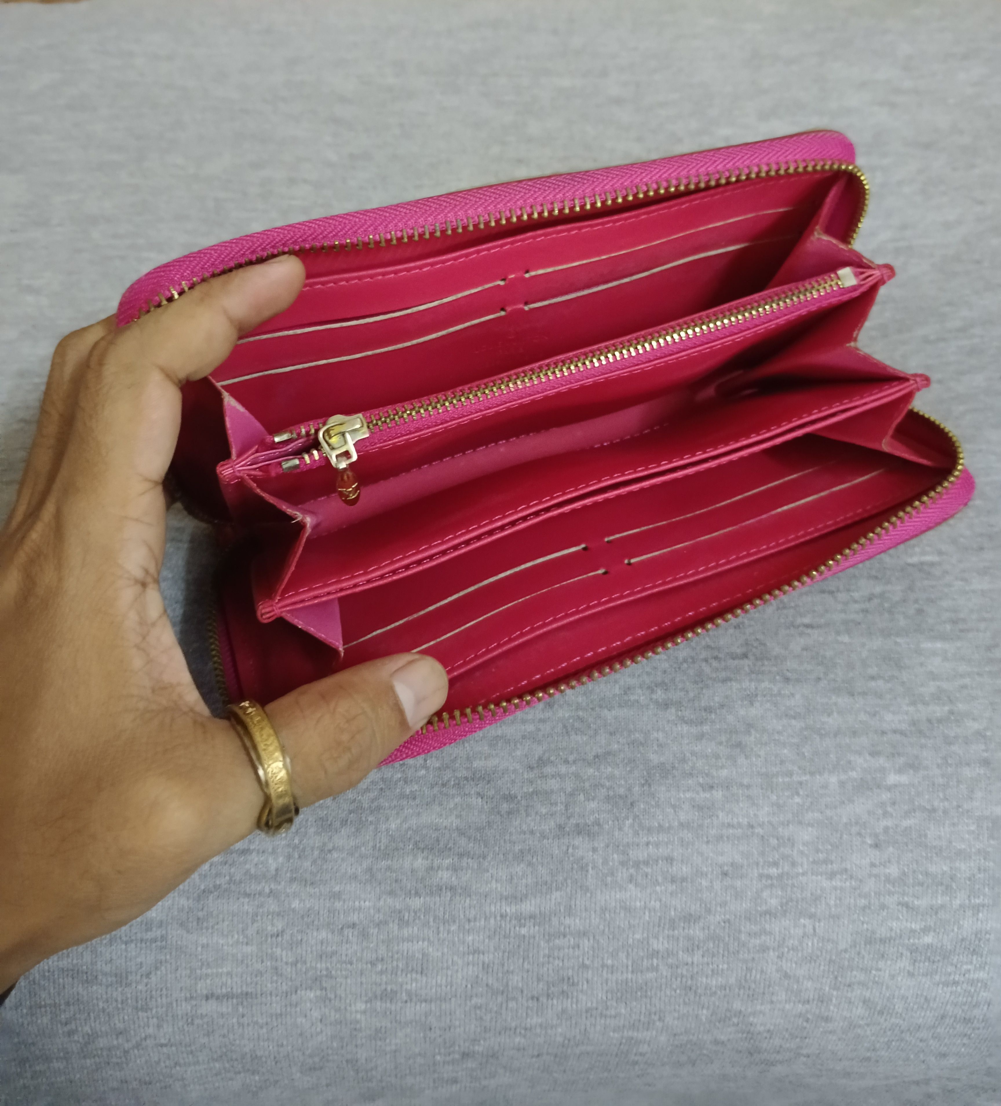Louis Vuitton LV MONOGRAM VERNIS FLOWER Size ONE SIZE - 9 Thumbnail
