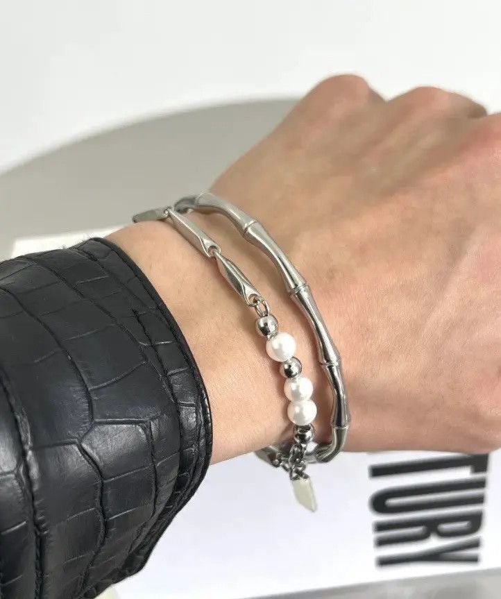 Japanese Brand × Jewelry Retro punk minimal modern pearl 2pcs bracelet set Size ONE SIZE - 2 Thumbnail