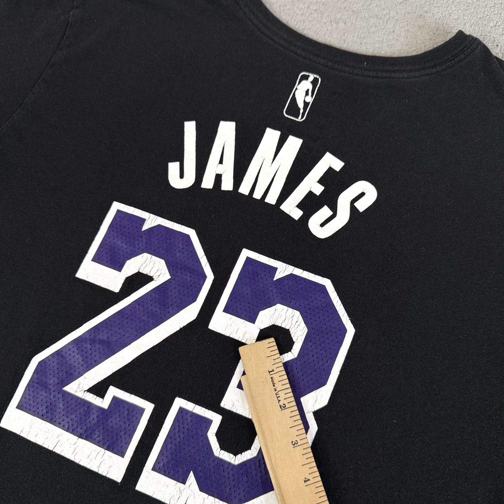 Nike Nike T Shirt Los Angeles Lakers Adult XXL Black Lebron James #23 LBJ Shirt Mens Nike Basketball Graphic Tee 2XL Black Lakers NBA Size US XXL / EU 58 / 5 - 7 Thumbnail