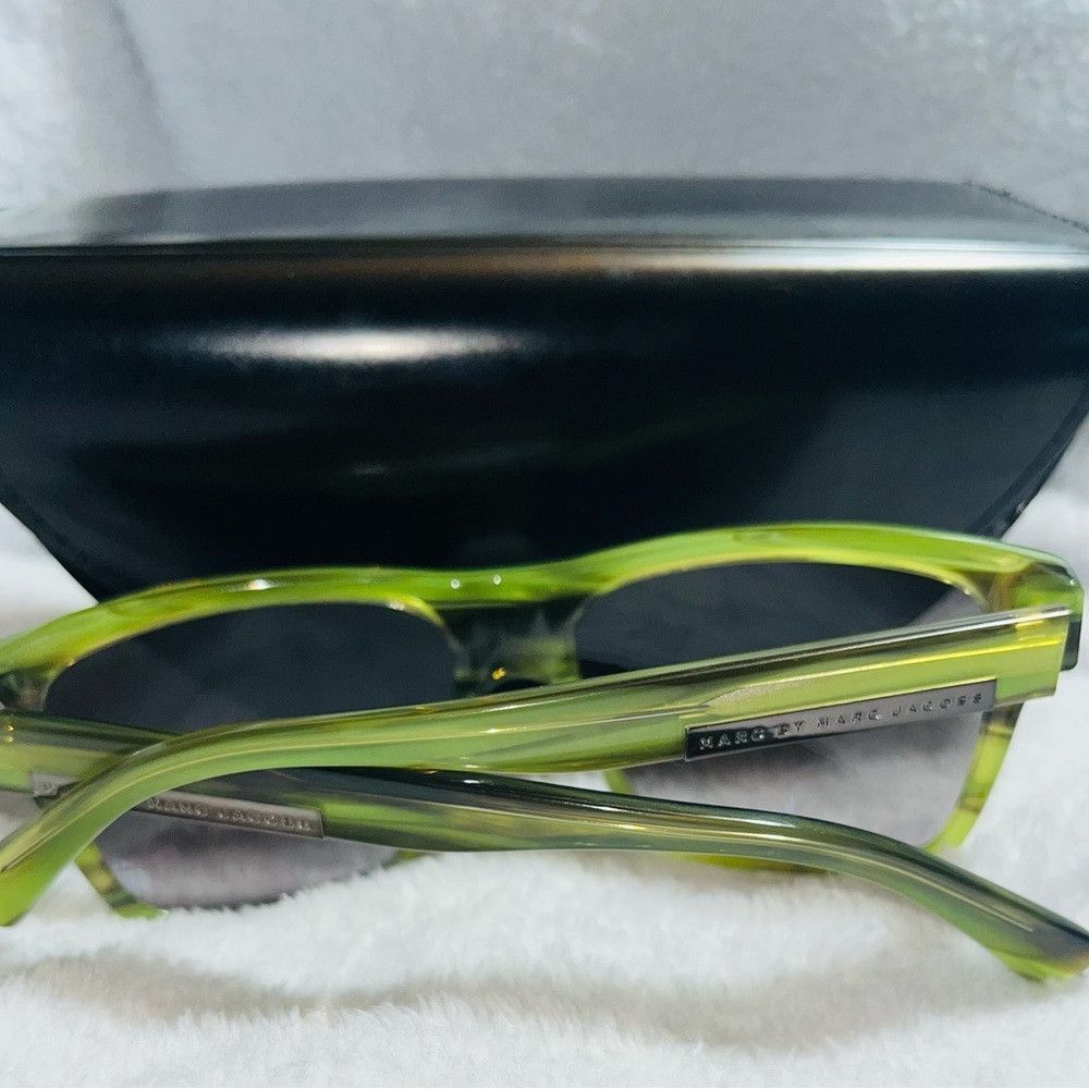 Marc by Marc Jacobs Marc by Marc Jacob’s Sunglasses Size ONE SIZE - 8 Thumbnail