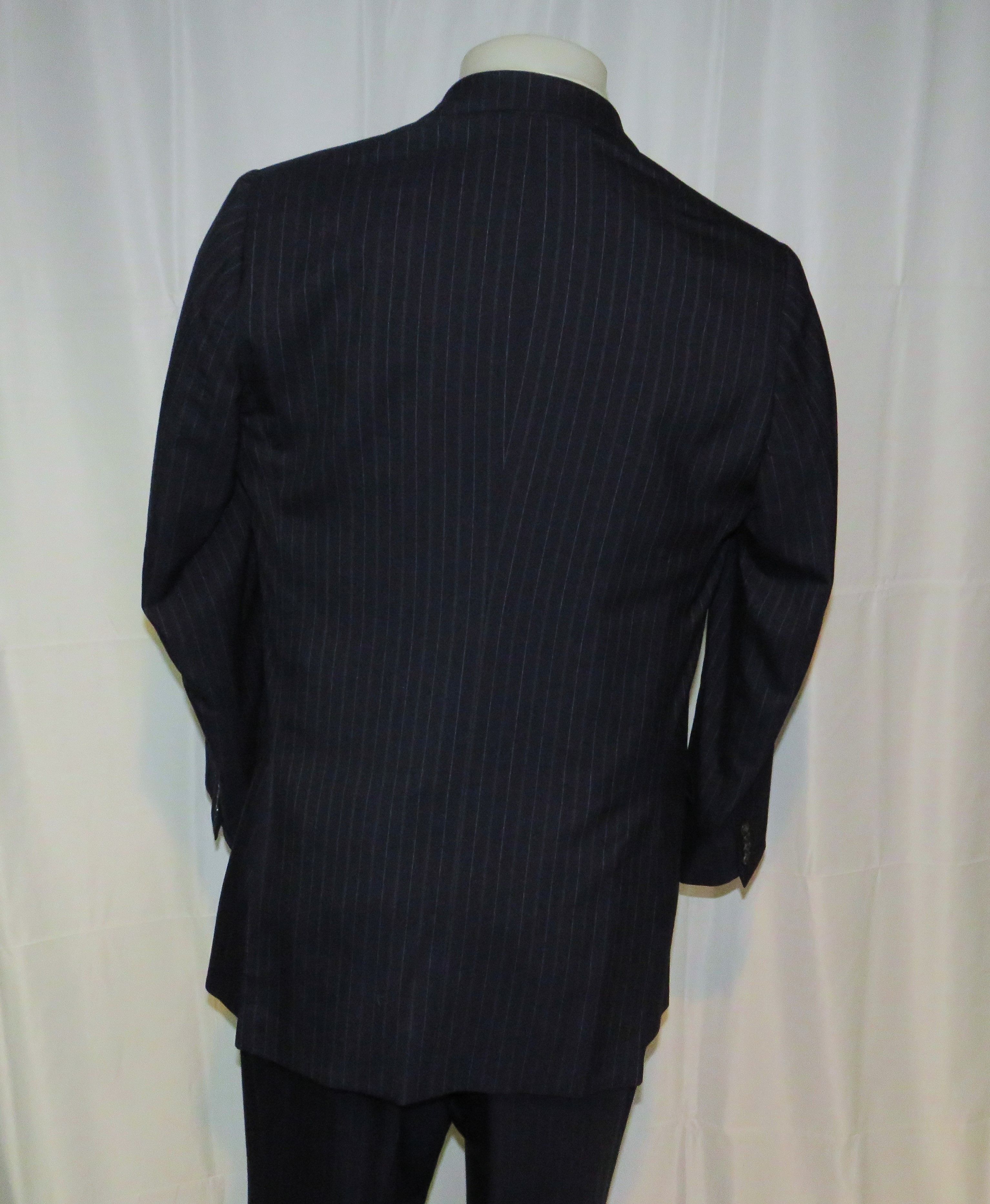Kiton 100% Cashmere Navy Blue Striped Two Button Suit 43R Size 44R - 13 Thumbnail