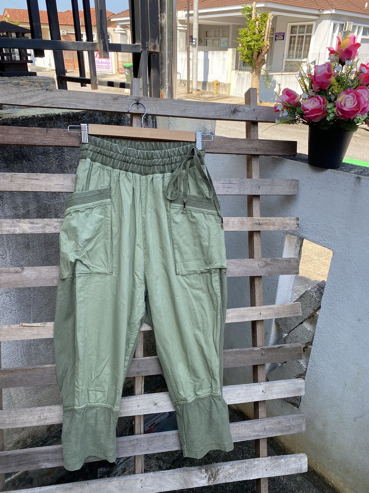 Diet Butcher Slim Skin Vintage Diet Butcher Slim Skin low crotch pants Size 29" - 1 Thumbnail