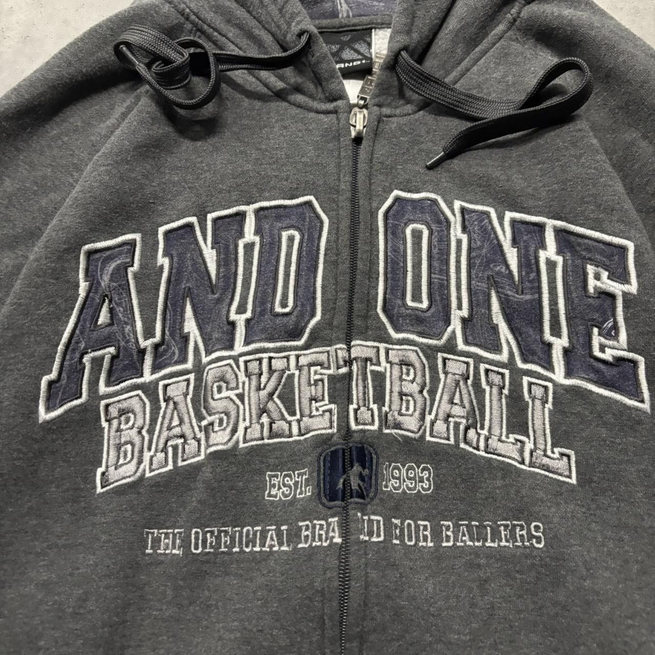 Japanese Brand × Vintage Crazy Vintage Y2K/2000s And One Basketball Spellout Streetwear Zip Up Hoodie! Size US L / EU 52-54 / 3 - 5 Thumbnail