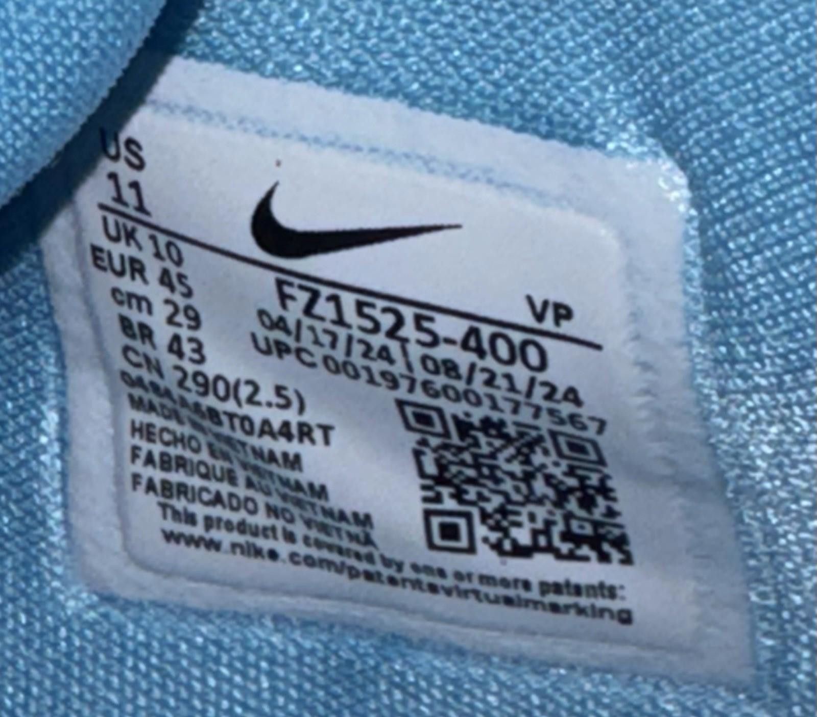 Nike Size 11 - Nike KD 17 Christmas Pack Size US 11 / EU 44 - 7 Thumbnail