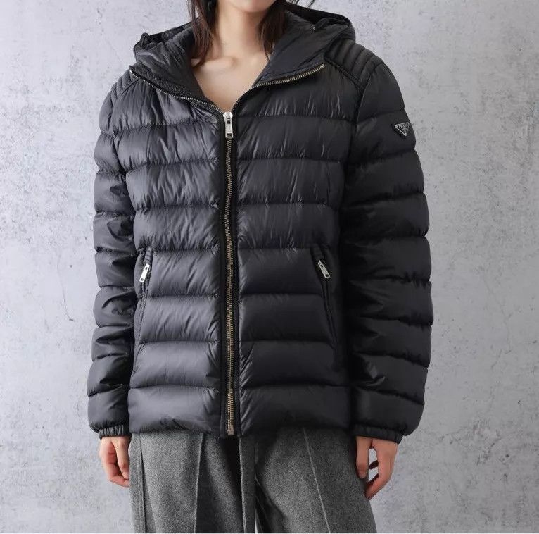 Prada Prada puffer jacket size 4 Size US XL / EU 56 / 4 - 1 Thumbnail