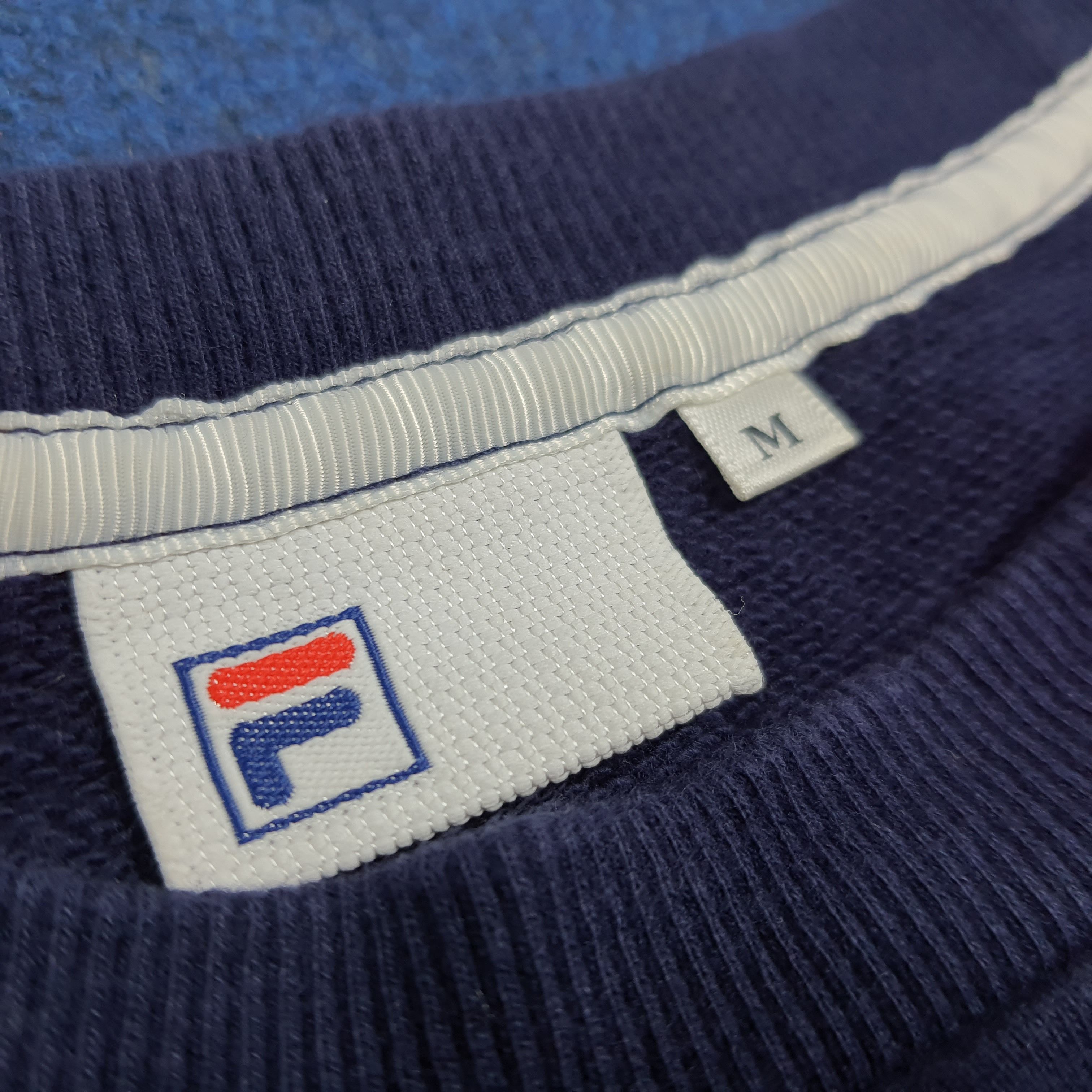 Fila Vintage FILA Sports Crop Top Sweatshirt C282N3 Size M / US 6-8 / IT 42-44 - 4 Thumbnail