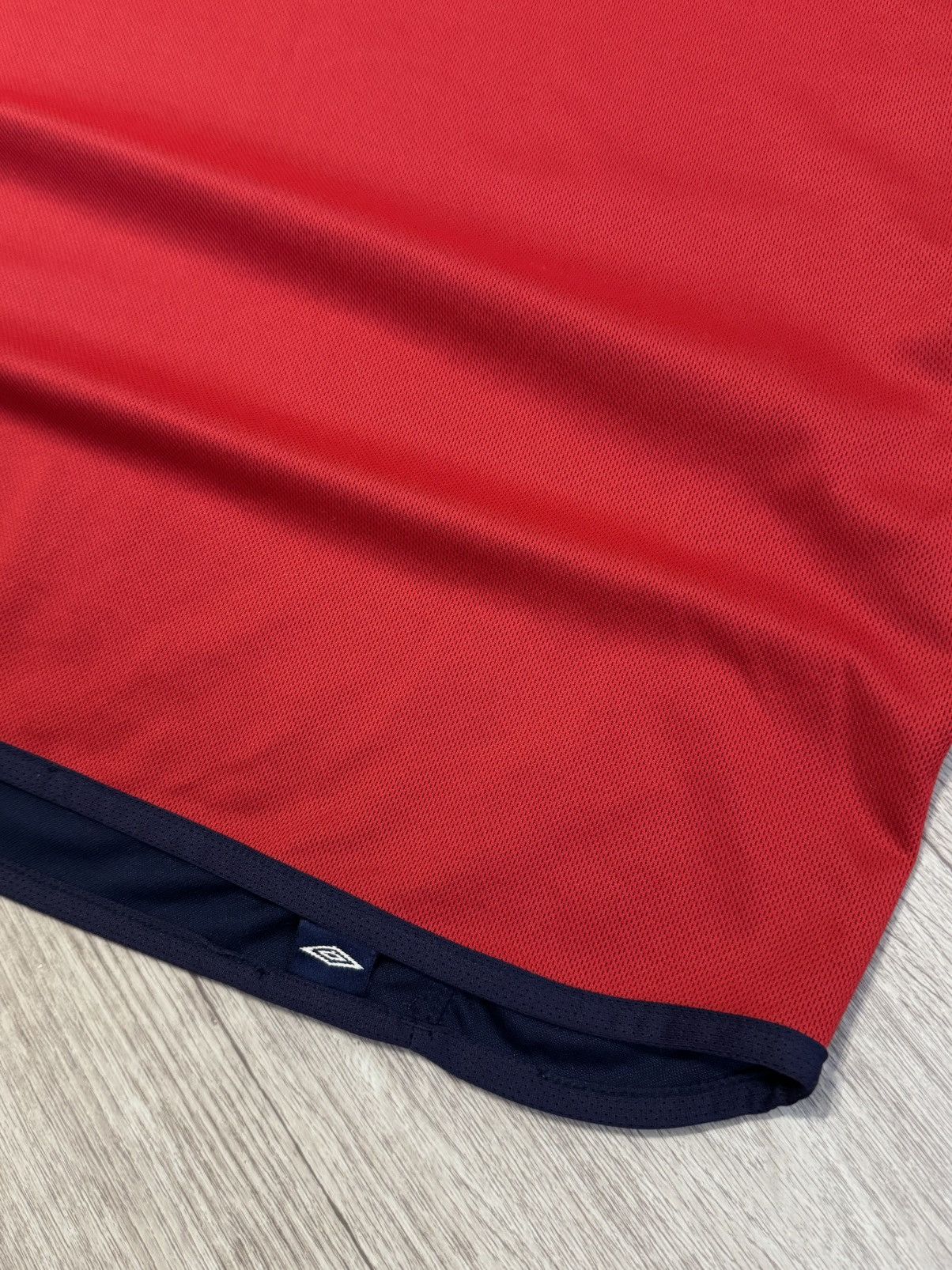 Vintage 🔷Vintage Umbro England 2002/04 Reversible Soccer jersey🔷 Size US L / EU 52-54 / 3 - 3 Thumbnail