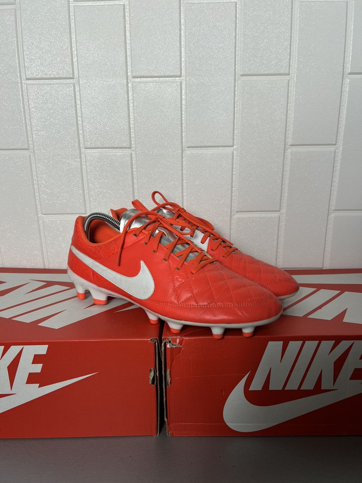 Nike VINTAGE NIKE TIEMPO GENIO FG ELITE SOCCER JERSEY RETRO Y2K Size US 11 / EU 44 - 4 Thumbnail