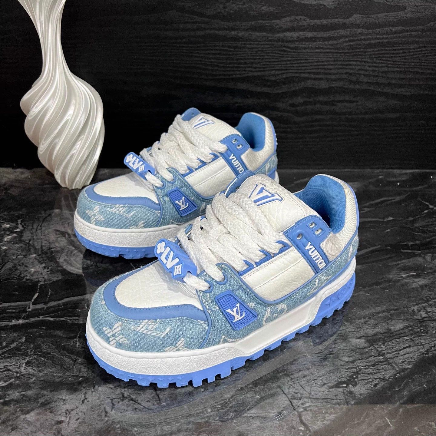 Louis Vuitton TrainerMax white and blue denim trainers size 36 Size US 5 / IT 35 - 1 Thumbnail