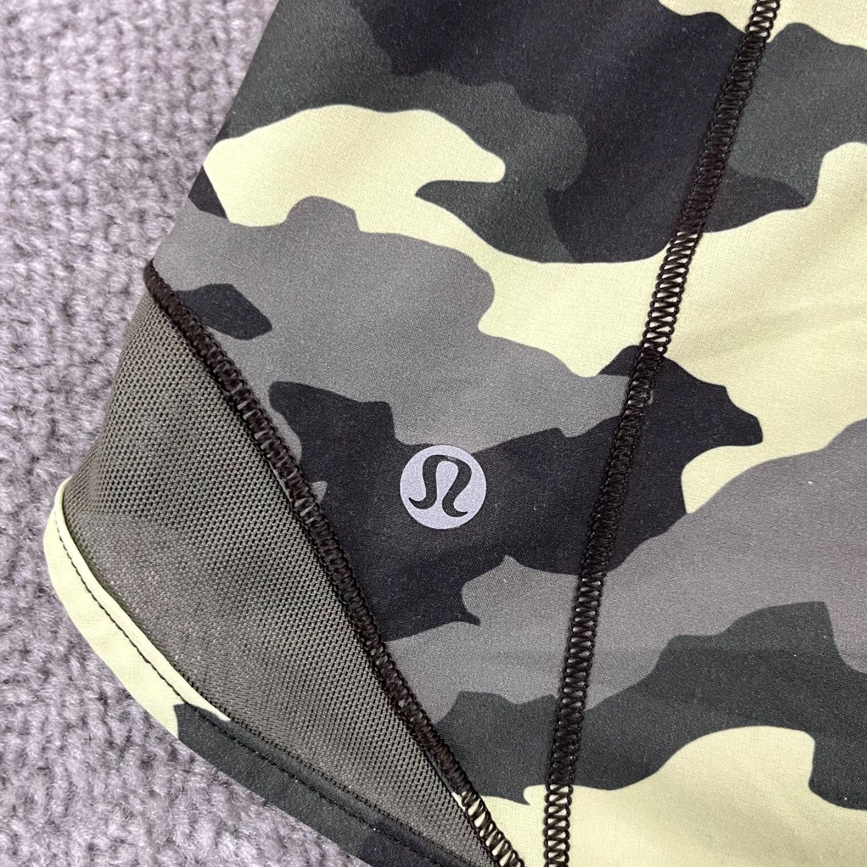 Lululemon VINTAGE LULULEMON Shorts Women 4 Regular Green Camo Lined 4" Inseam Speed Up Gym Running Activewear Womens Size 27" / US 4 / IT 40 - 2 Thumbnail