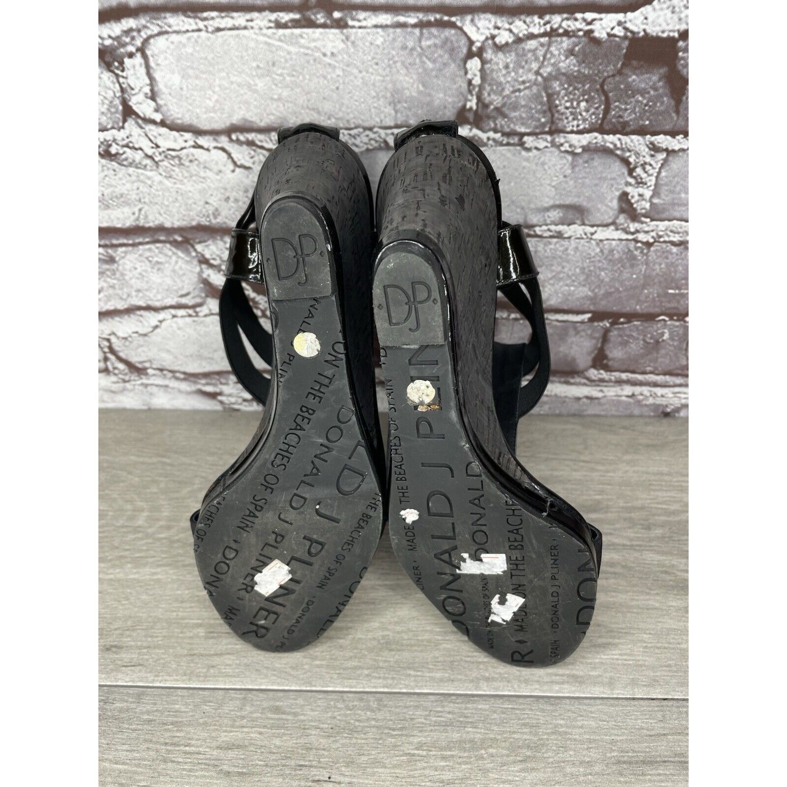 Donald Pliner Donald Pliner Black Patent Leather Back Zip Wedge Sandals Wo Size US 8.5 / IT 38.5 - 20 Thumbnail