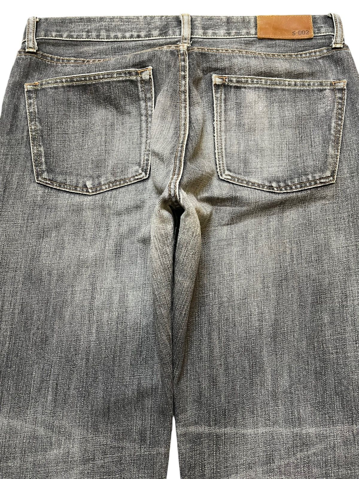 Uniqlo Vintage Y2K Japan Uniqlo Grey Faded Wash Style Straight Leg Size US 33 - 5 Thumbnail