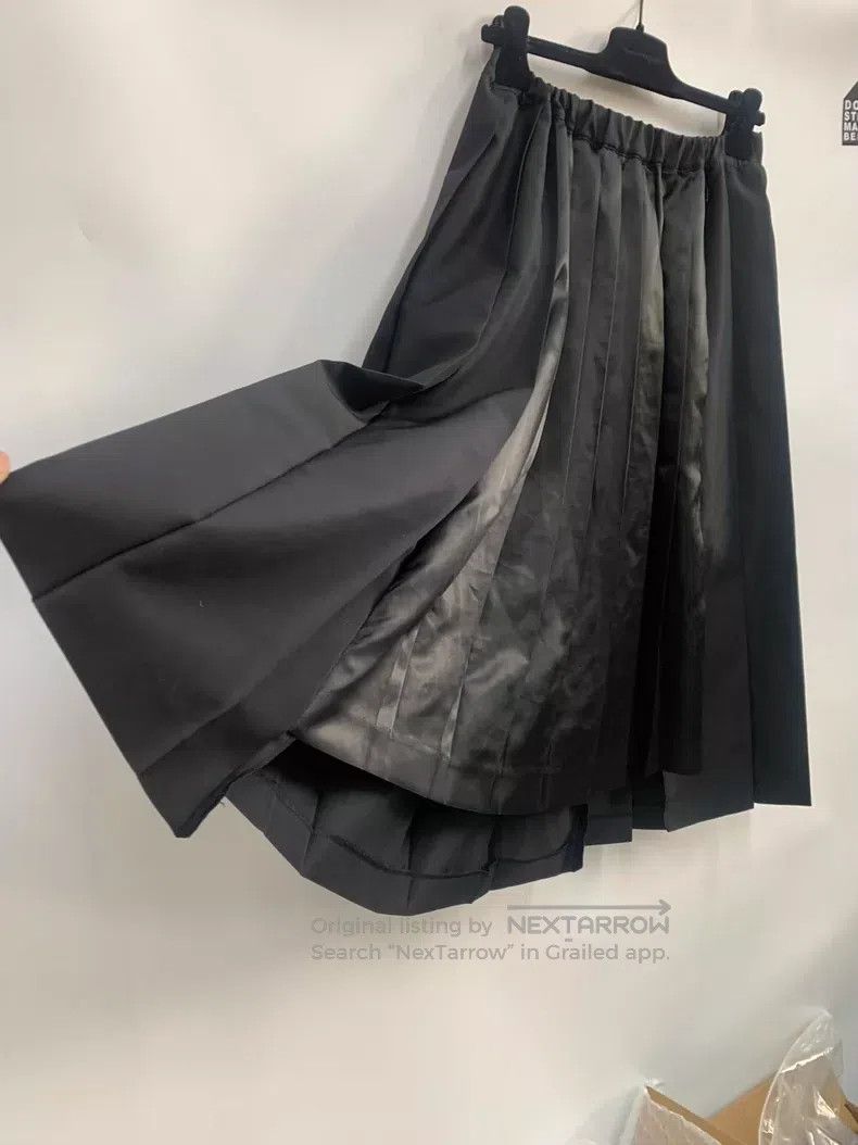 Comme des Garcons Comme Des Garcons size S Satin pleated skirt S size Size 22" - 2 Thumbnail