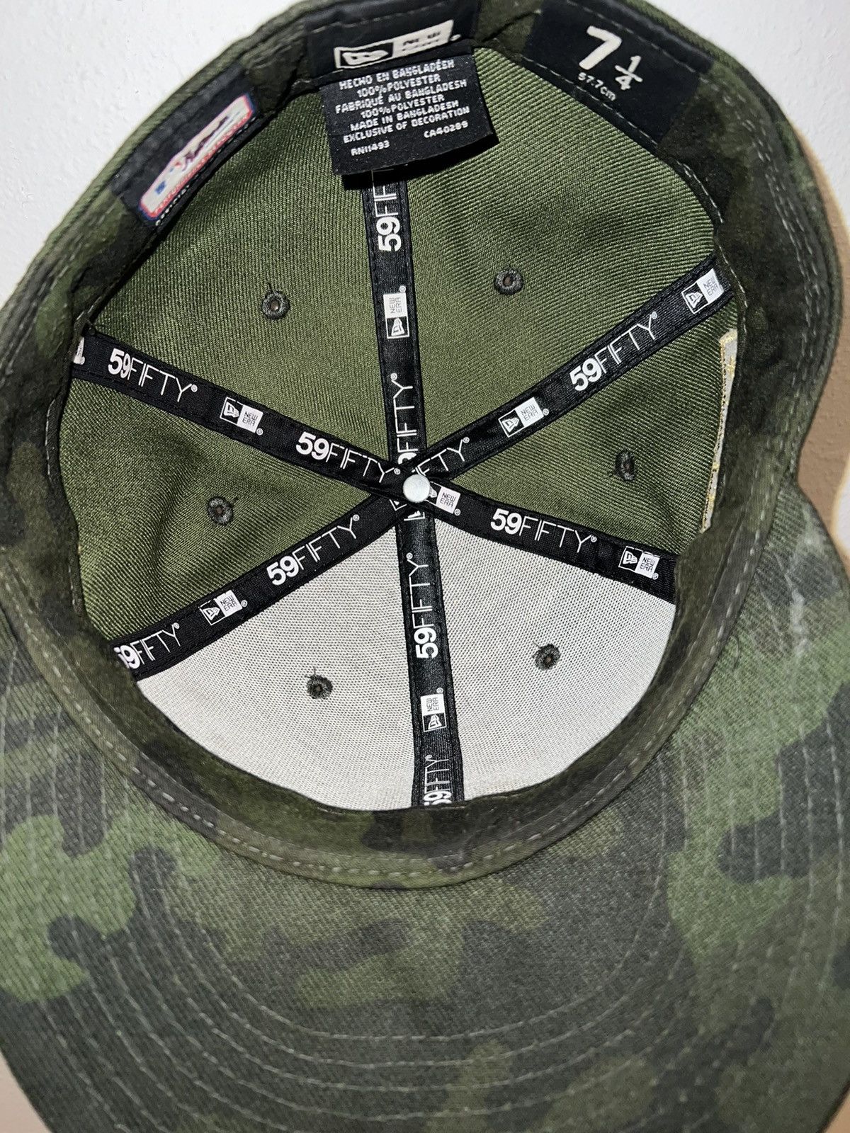 MLB × New Era Dodgers Armed Forces Camo New Era Fitted Hat Size 7 1/4 Size ONE SIZE - 5 Thumbnail