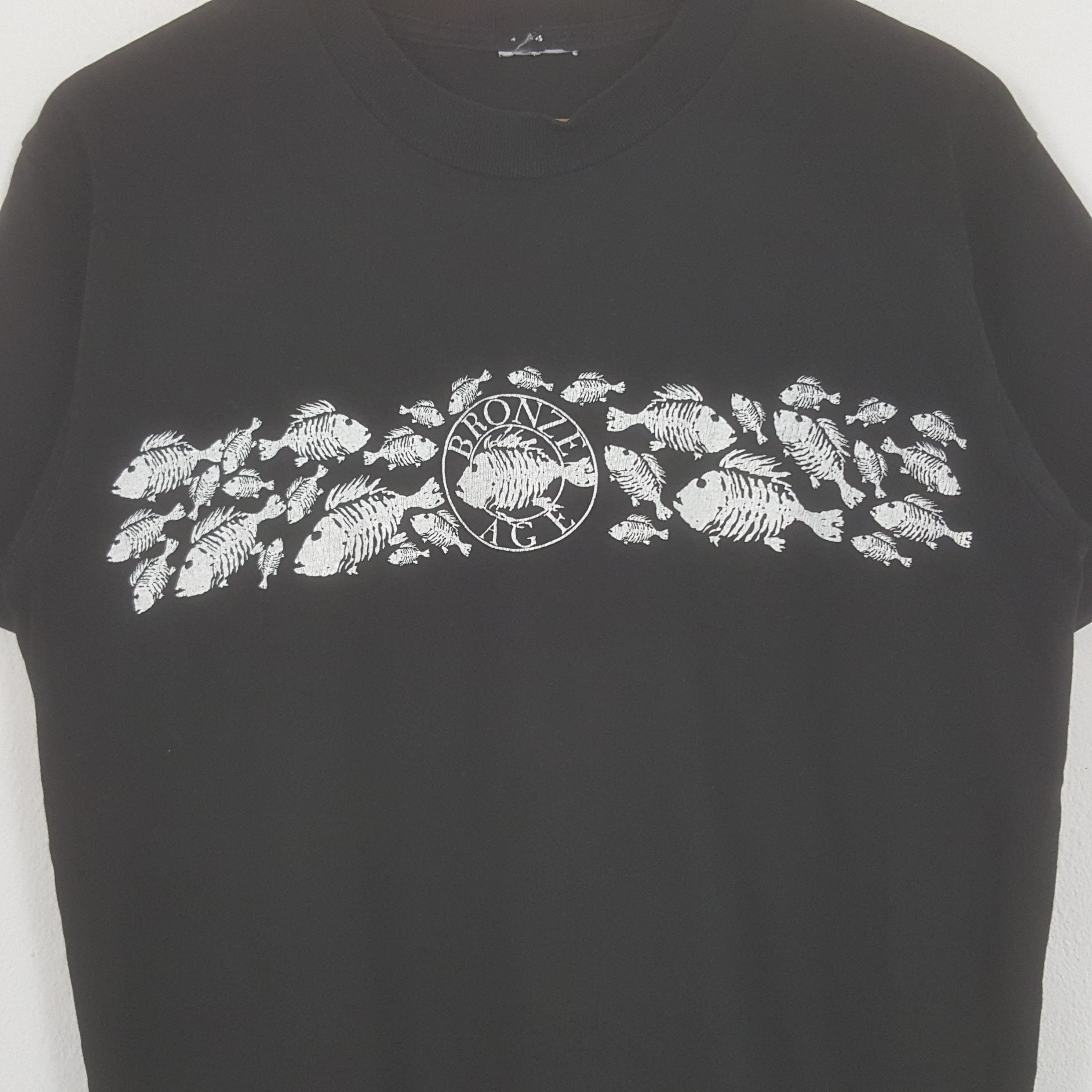 Vintage Vintage Bronze Age Surfing Style Big Logo Tshirt Size US M / EU 48-50 / 2 - 2 Thumbnail