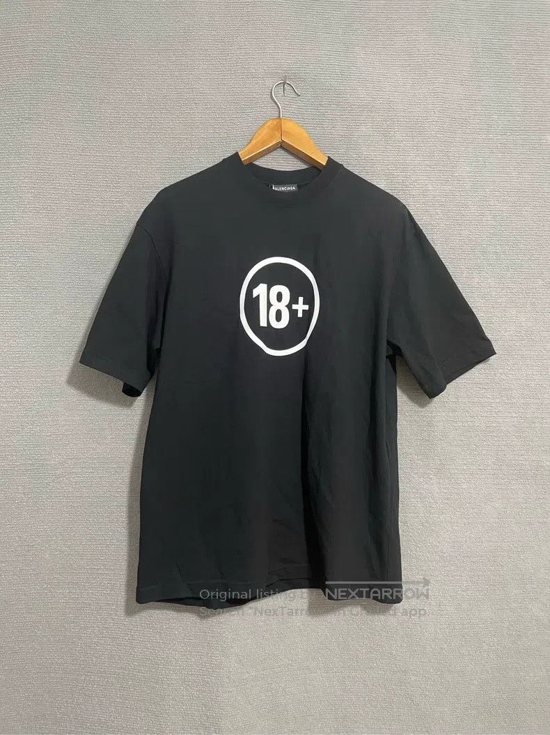 Balenciaga Balenciaga Printed black short-sleeve T-shirt Size US S / EU 44-46 / 1 - 1 Thumbnail