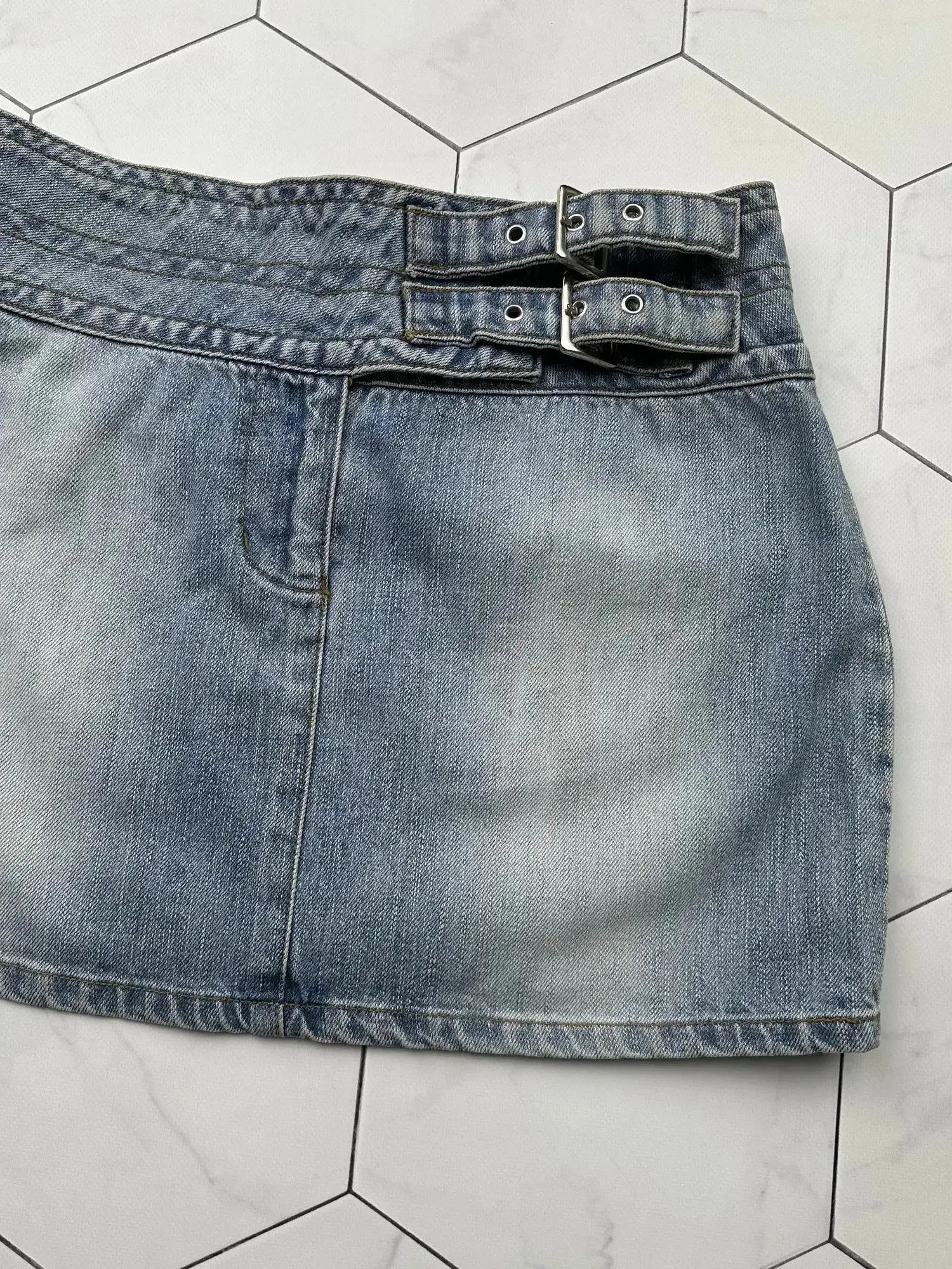 Japanese Brand Vintage Bondage Mini Skirt (B470)D15E2 Size 27" / US 4 / IT 40 - 3 Thumbnail