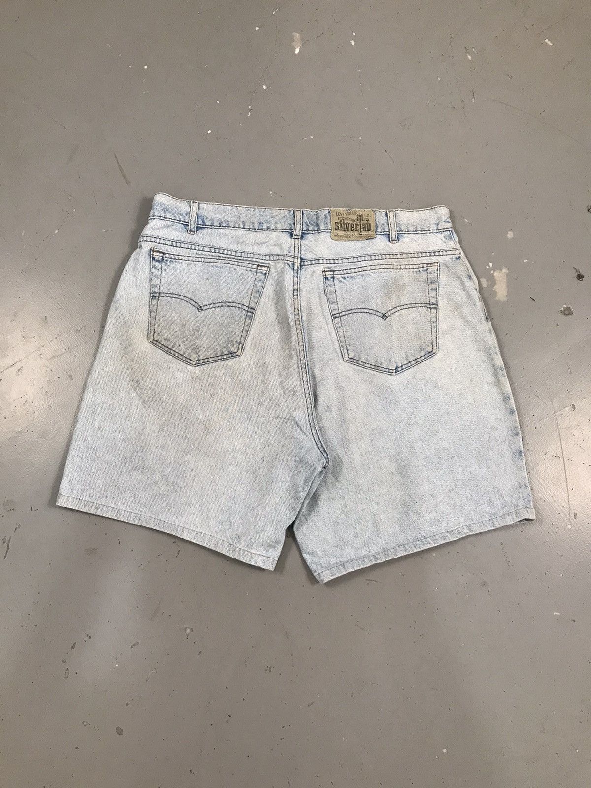 Levi's × Vintage Vintage Levi’s Strauss & co. silver tab jort Size US 38 / EU 54 - 2 Thumbnail