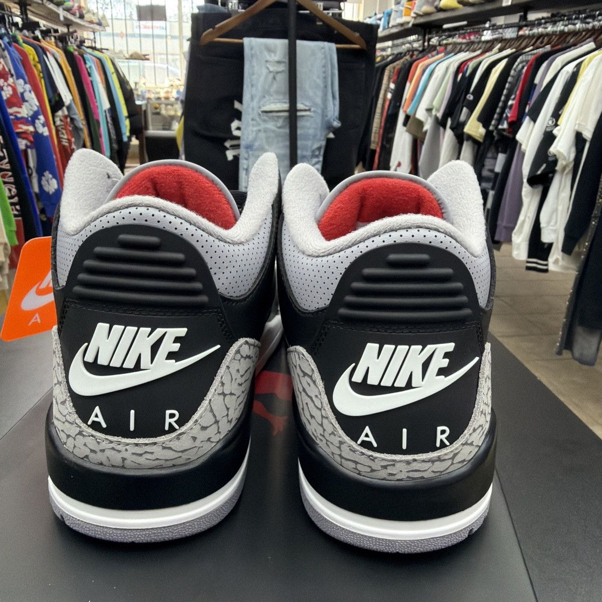 Jordan Brand Air Jordan 3 Retro OG 2024 Black Cement DN3707-010 Size 9.5 Size US 9.5 / EU 42-43 - 21 Thumbnail