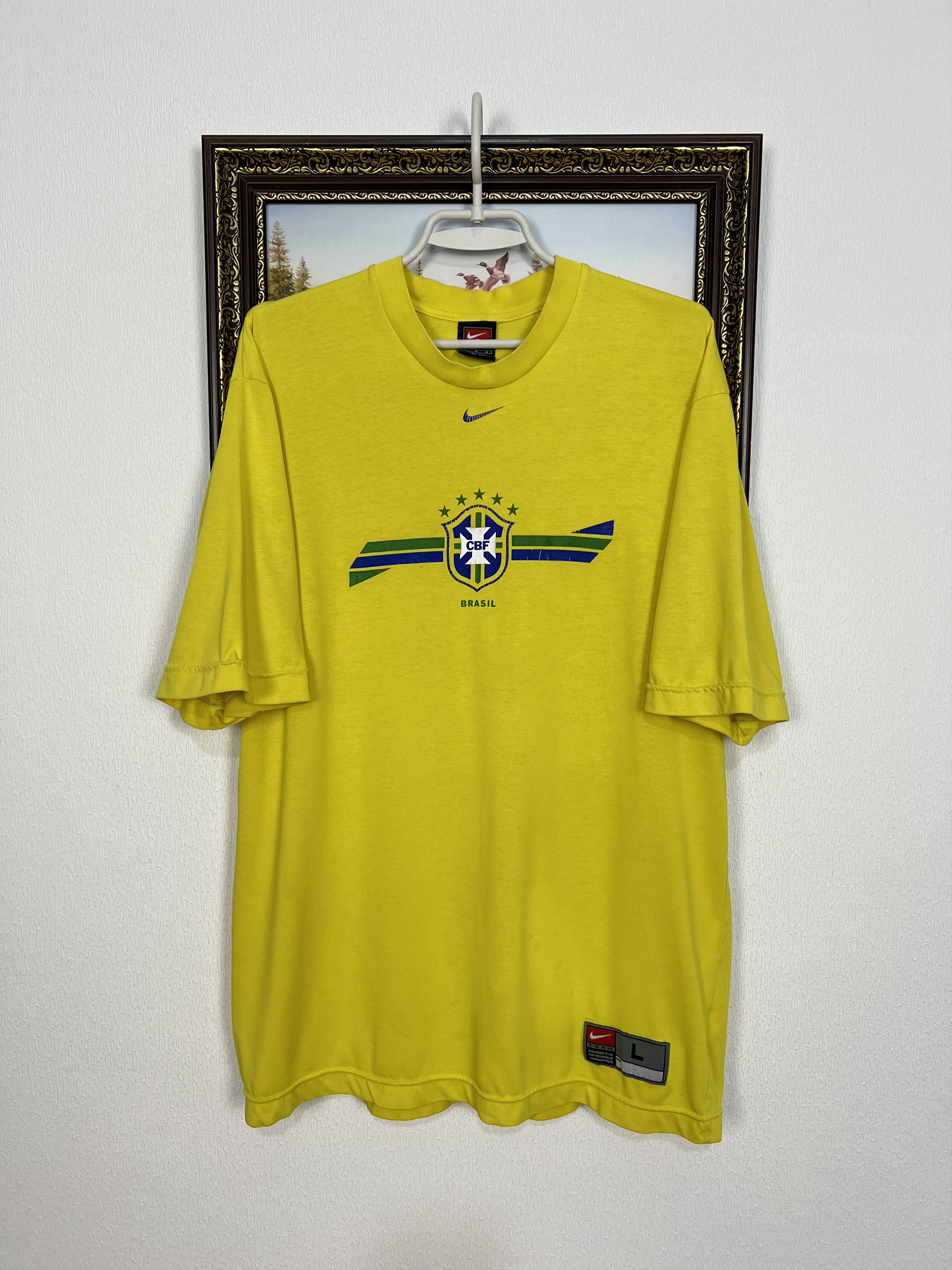 Nike Vintage Nike Brazil Football Train Shirt Soccer Jersey Size US L / EU 52-54 / 3 - 1 Thumbnail