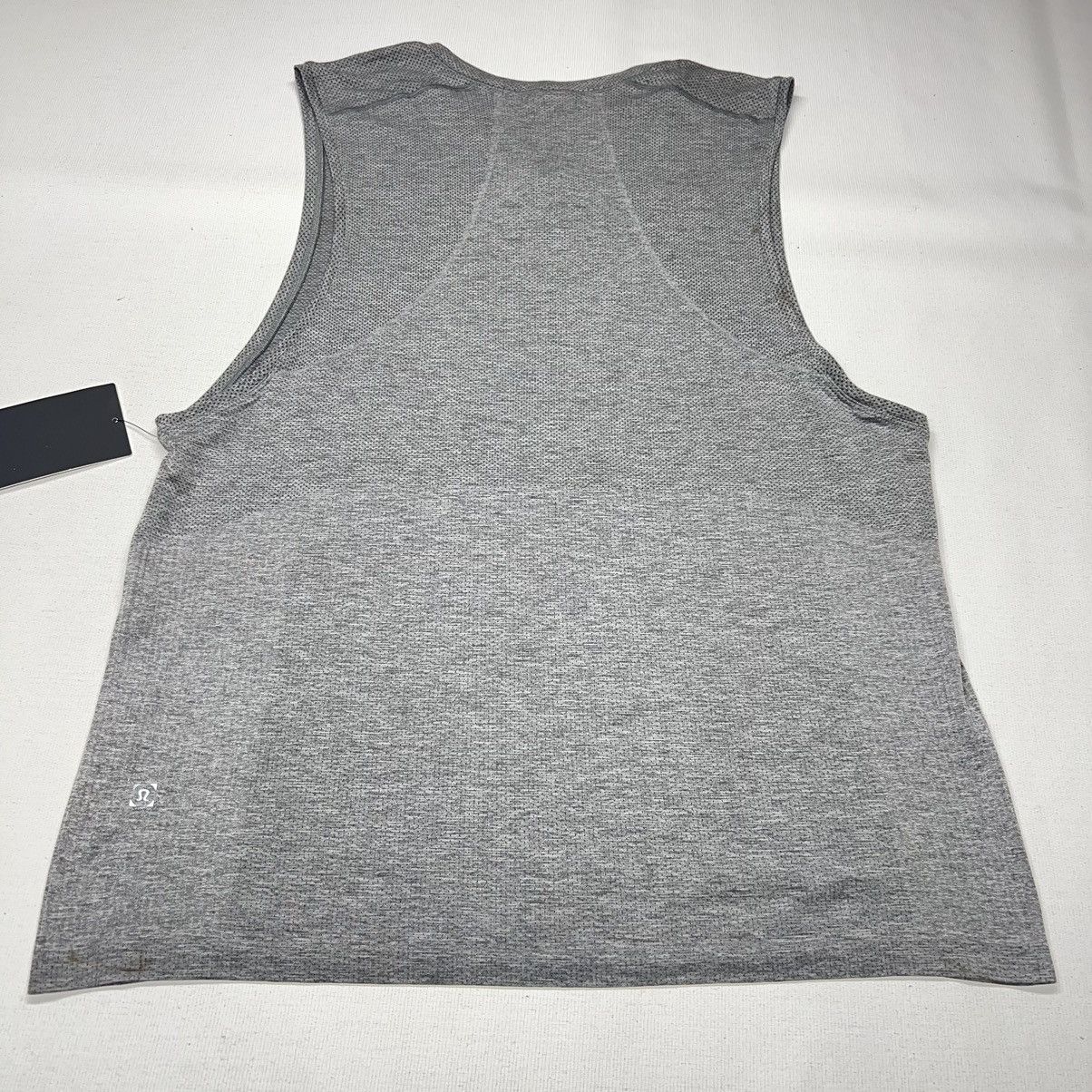 Lululemon LuluLemon Metal Vent Tech Sleeveless 2.0 Tee Shirt Tank Top Size US XL / EU 56 / 4 - 10 Thumbnail
