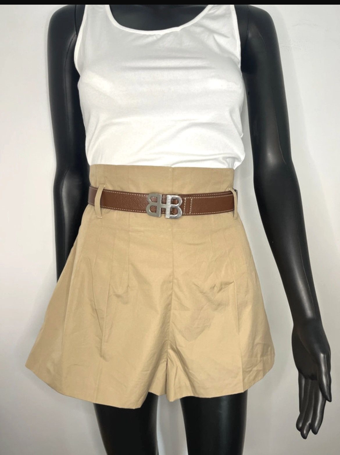 Prada Prada hight waist shorts, size S Size 26" / US 2 / IT 38 - 3 Thumbnail
