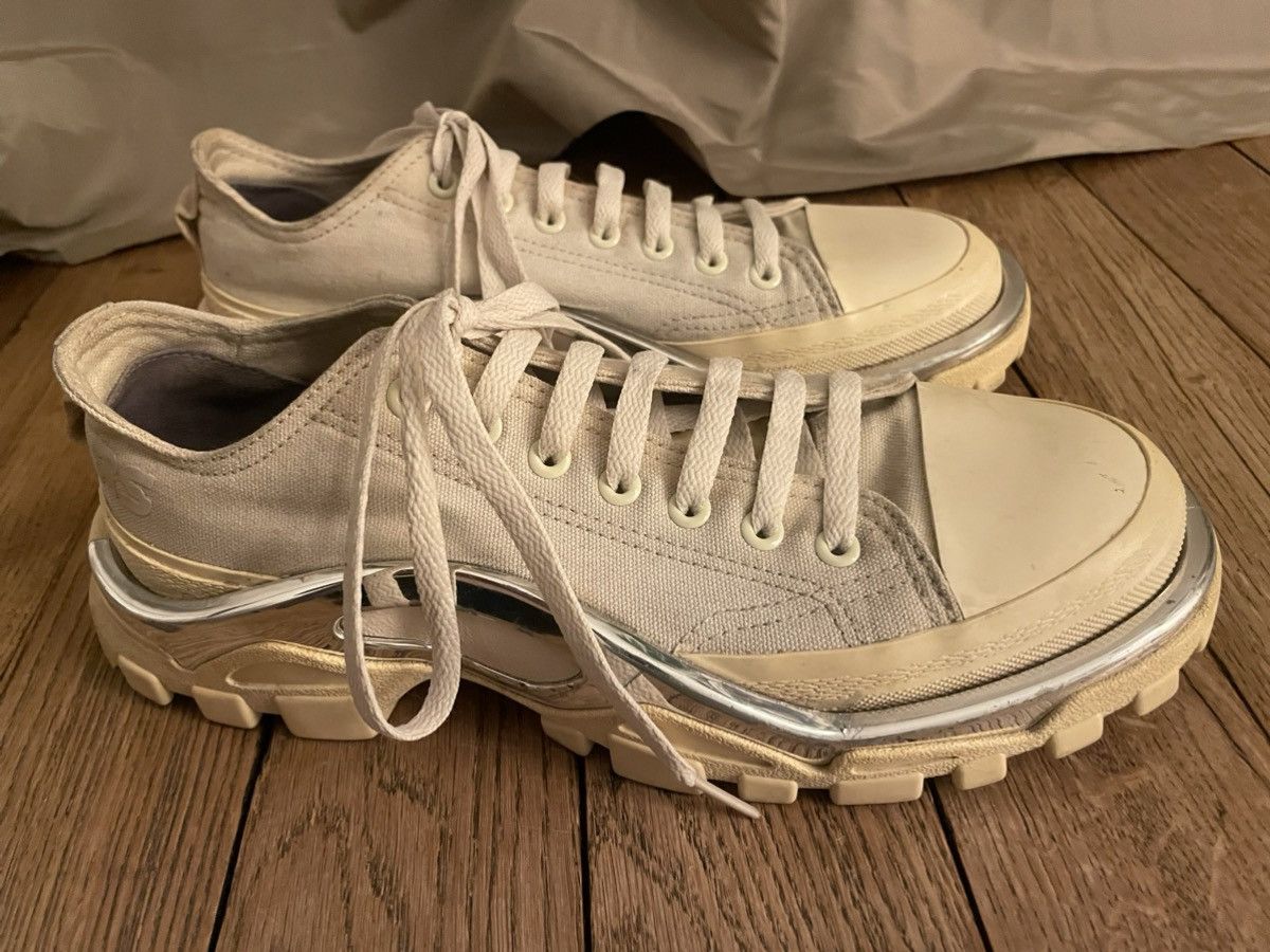 Adidas × Raf Simons Raf Simons x adidas Detroit Runner cream chrome, size 7,5 40 Size US 7 / EU 40 - 6 Thumbnail