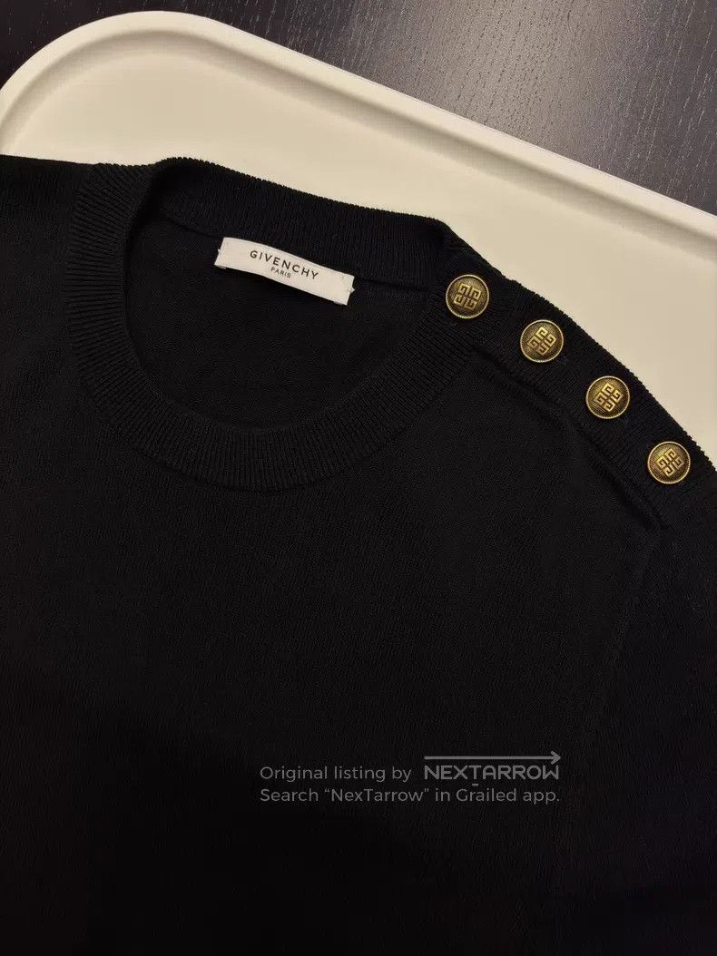 Givenchy Givenchy Black Knitwear with Gold Buttons Size US L / EU 52-54 / 3 - 2 Thumbnail