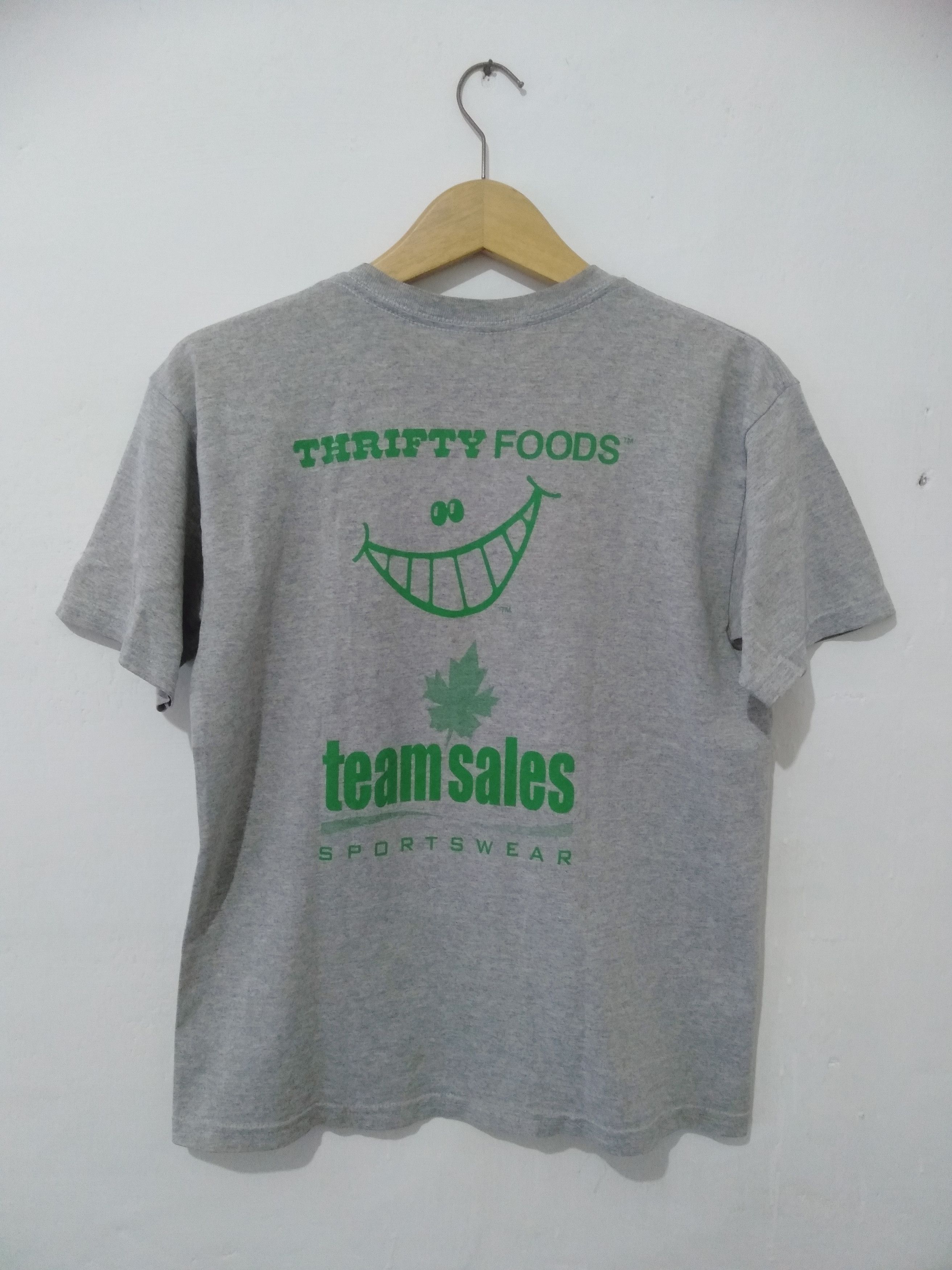 Gildan Gildan world cup x thrifty food Size US M / EU 48-50 / 2 - 4 Thumbnail