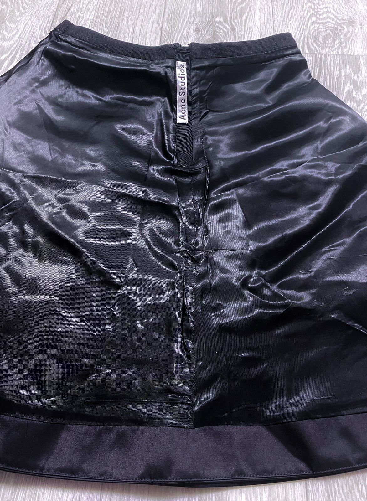 Acne Studios Women’s Acne Studios Kanda Shine PSS15 Black Skirt Size 25" / US 0 / IT 36 - 23 Thumbnail