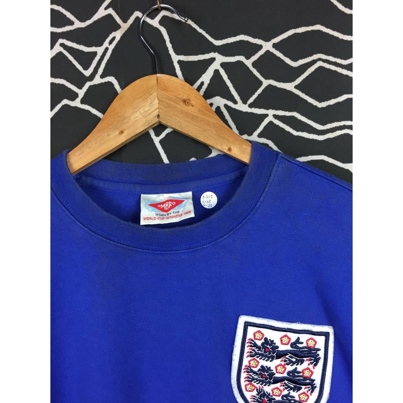 Umbro Vtg Umbro England 1966 World Cup Winners Retro Tee Size US M / EU 48-50 / 2 - 5 Thumbnail