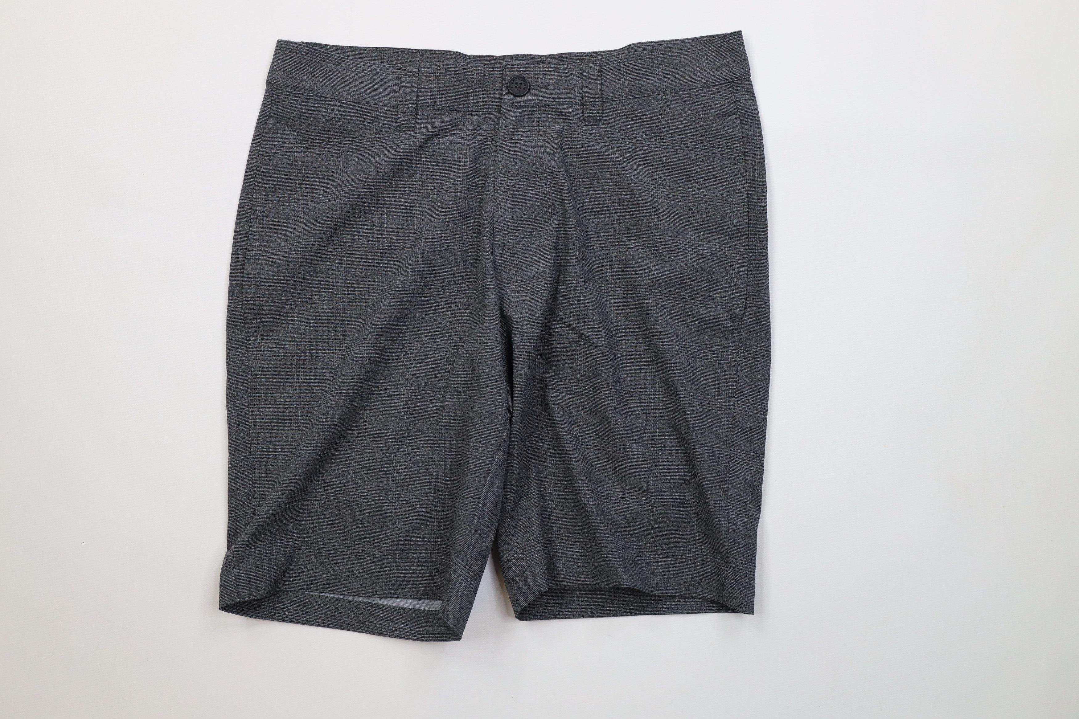 TravisMathew Travis Mathew Striped Plaid Golfing Golf Chino Shorts Gray Size US 30 / EU 46 - 1 Thumbnail