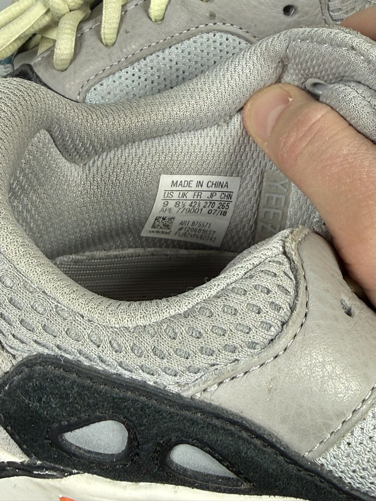 Yeezy Adidas Yeezy Boost 700 Wave Runner Sneakers Size US 9 / EU 42 - 7 Thumbnail
