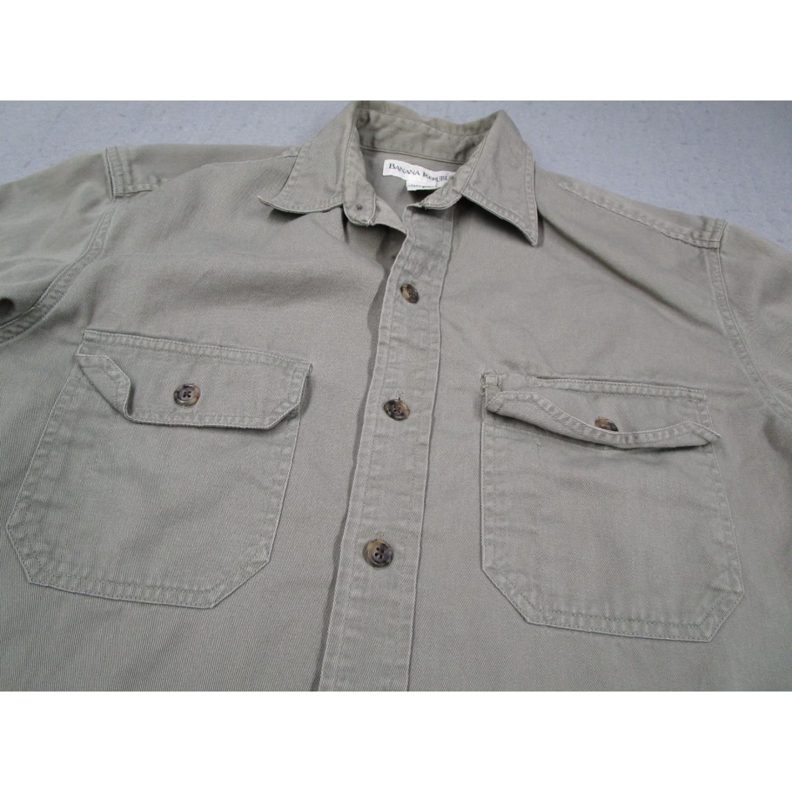 Banana Republic VINTAGE Banana Republic Button-Up Shirt Mens Small Green Long Sleeve Safari 90s Retro Casual Size US S / EU 44-46 / 1 - 2 Thumbnail
