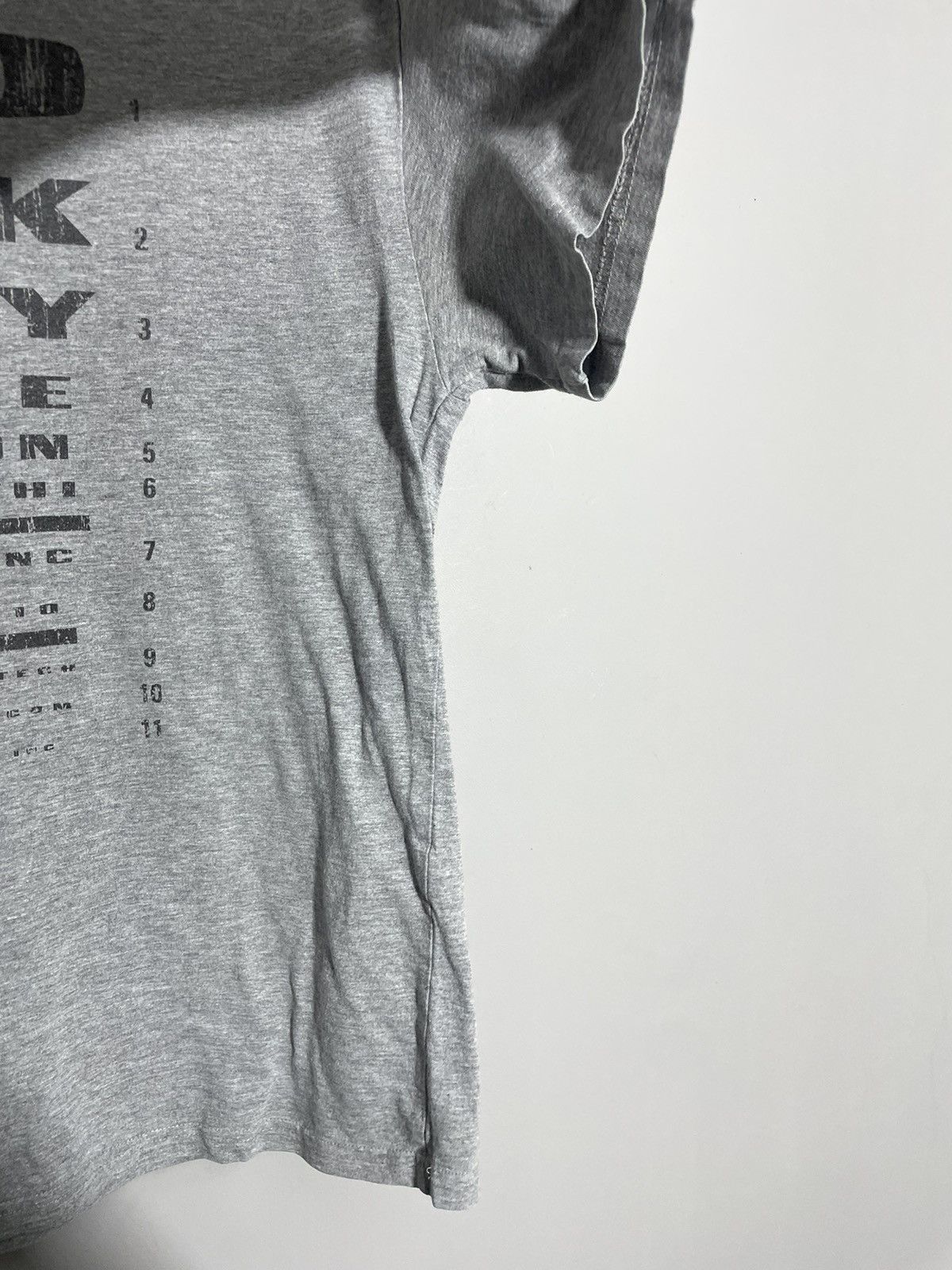 Oakley Oakley Logo vintage T-shirt size M Size US M / EU 48-50 / 2 - 3 Thumbnail