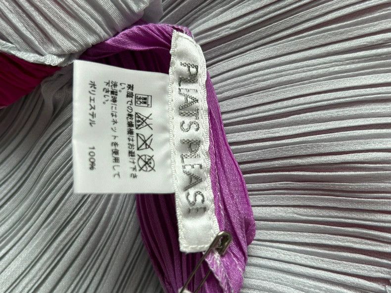 Issey Miyake Issey Miyake size:3 Red and purple pleated short-sleeved s Size S / US 4 / IT 40 - 3 Thumbnail