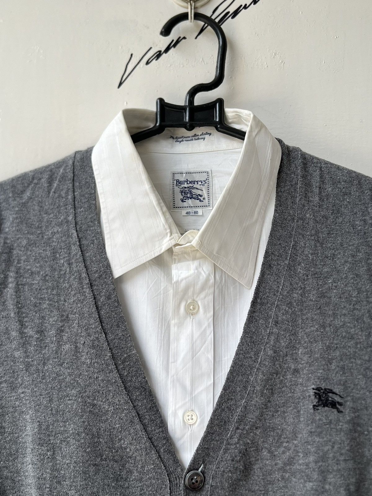 Burberry BURBERRY London Shirt Vest Size US S / EU 44-46 / 1 - 13 Thumbnail