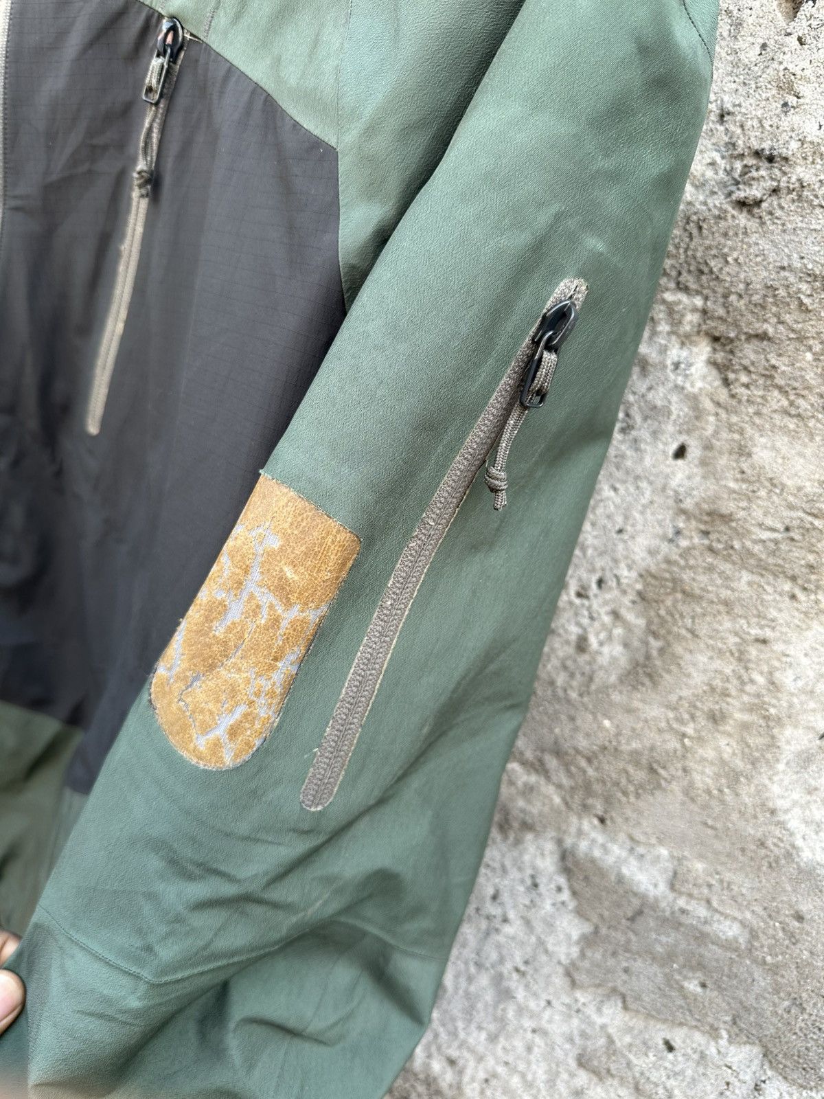 Arc'teryx × Goretex × Vintage vintage Arcteryx goretex XCR Recco Jacket Size US L / EU 52-54 / 3 - 8 Thumbnail