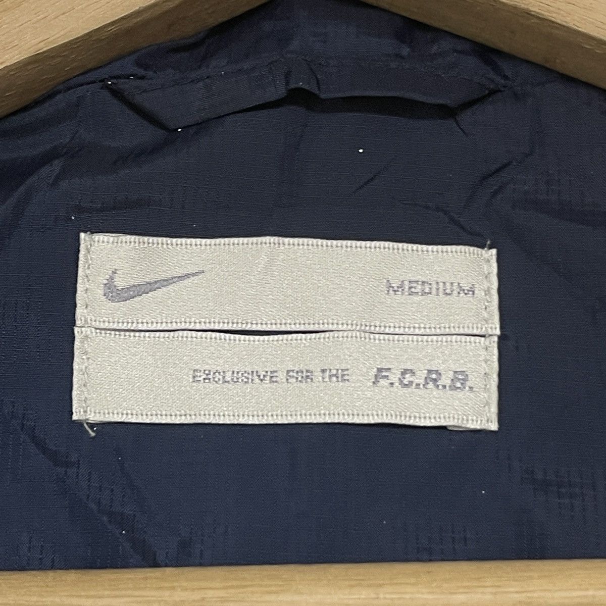 Nike ‼️RARE‼️ Nike X F.C. Real Bristol Waterproof Nylon Jacket Size US M / EU 48-50 / 2 - 22 Thumbnail