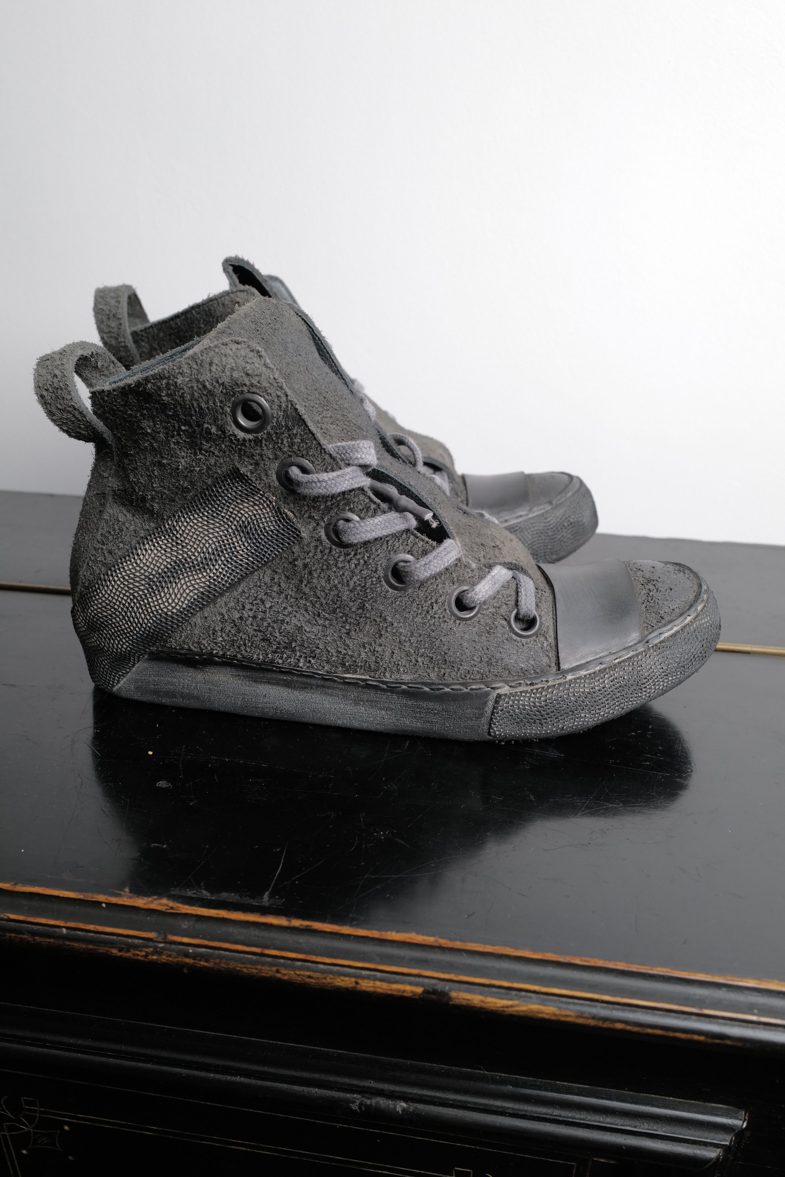 Other NUBUK LEATHER RUBERISED SHOES Size US 7 / EU 40 - 15 Thumbnail