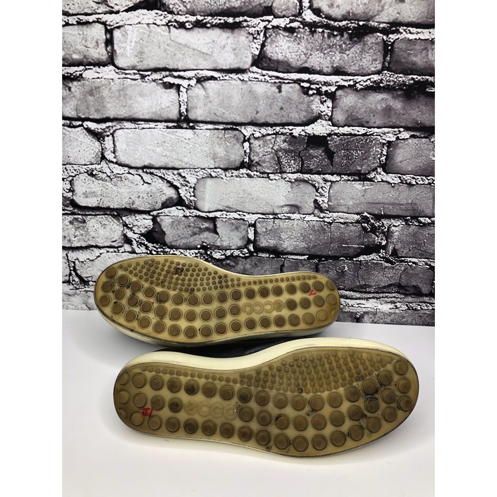Ecco ECCO Soft 7 Black Leather Quilted Comfort Casual Sneakers Sh Size US 7.5 / IT 37.5 - 6 Thumbnail